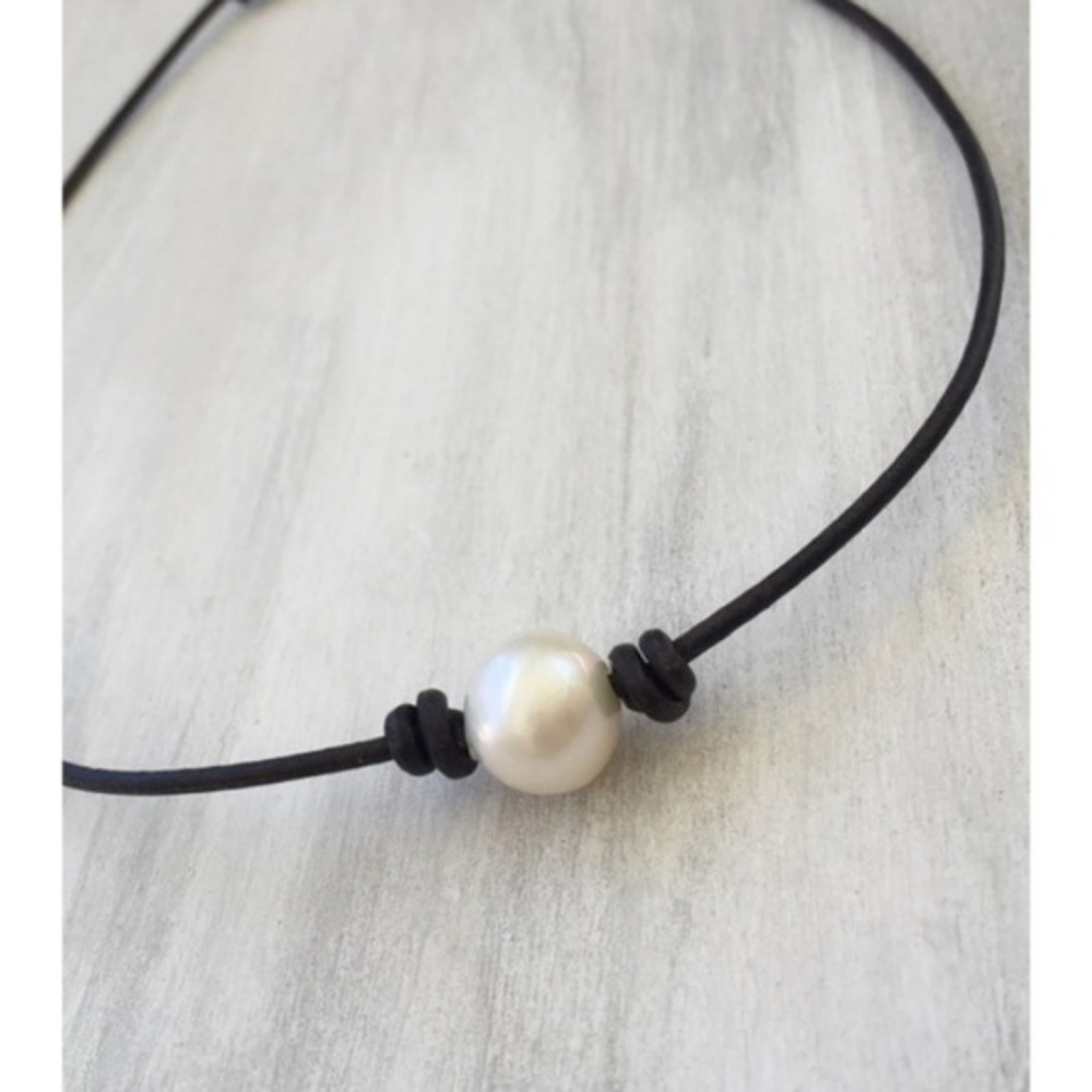 Freshwater Pearl Black Leather Choker Extension